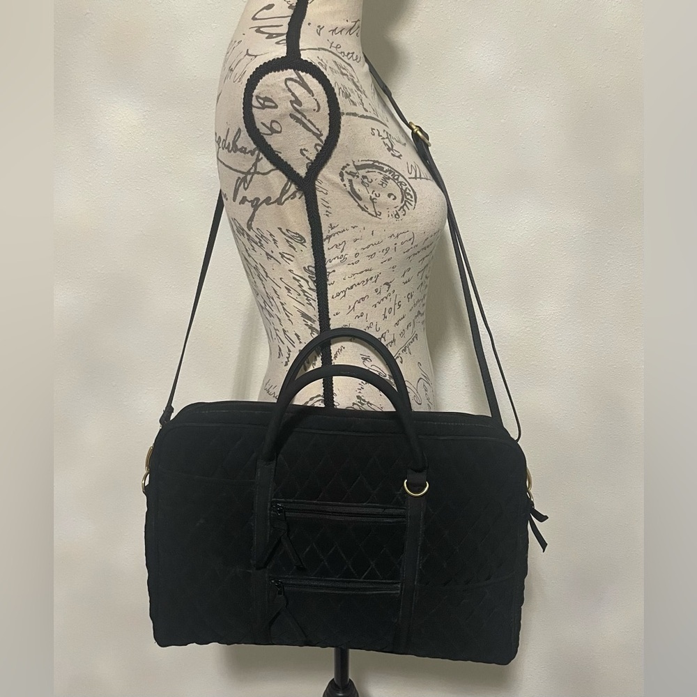 🍂 Vera Bradley Black Quilted microfiber laptop Handbag